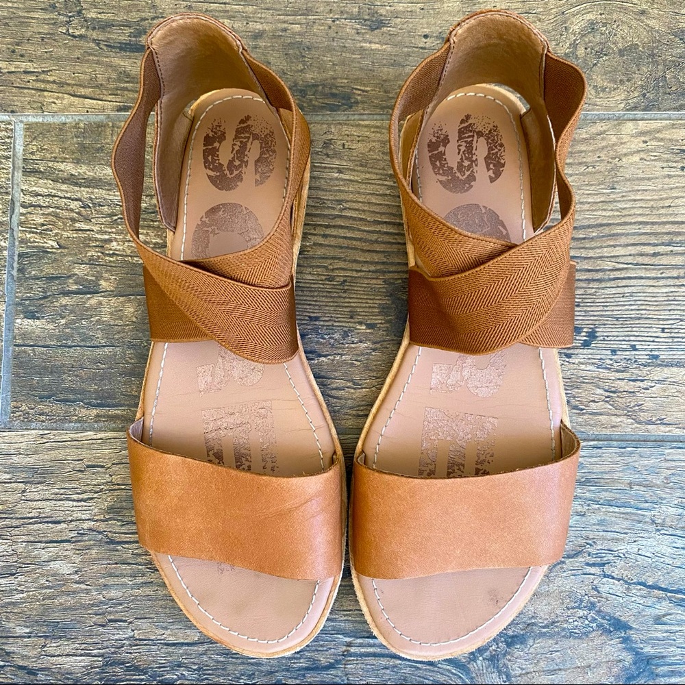 Sorel Ella Sandals Tan sz US 8.5 women’s